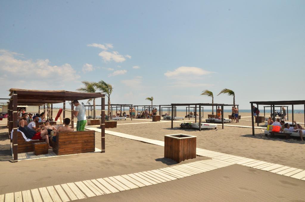 Hotel Freiburg Ulcinj Exterior foto